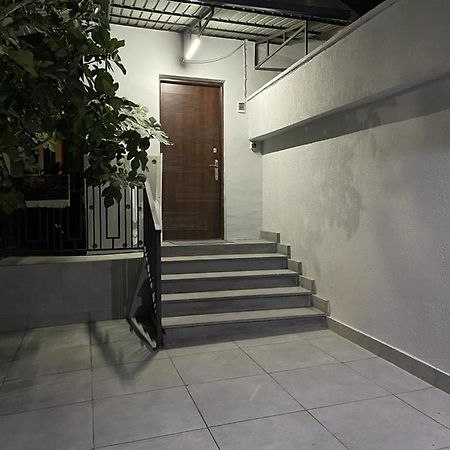 Sm Apartment 예레반 외부 사진